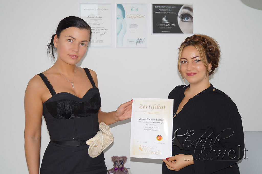 Schulung zur Wimpernstylistin